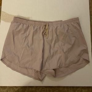 ✨MOVING SALE✨ old navy active shorts